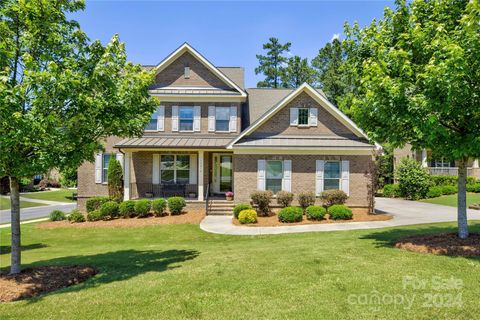 Photo of 13214 Coyote Creek Court, Charlotte, NC 28278 (MLS # 4144905)
