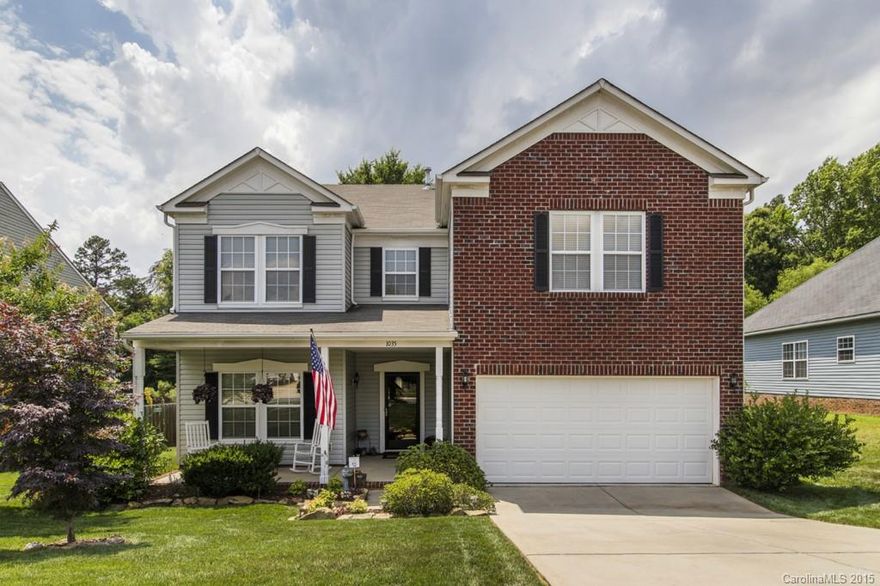 BACK ON MARKET, BUYERS LOAN FELL THRU! This home has been meticulously maintained inside & out! With an awesome layout & tons of amenities it is sure to please the most discriminating buyers. Gorgeous landscaping, fenced in private serene backyard, screened in porch, patio, covered front porch; that's just the beginning. Inside you have a huge kitchen w tons of counter & cabinet space, a great room w dolby 7.1 surround sound, an office, formal living & dining rooms & a huge loft area upstairs!