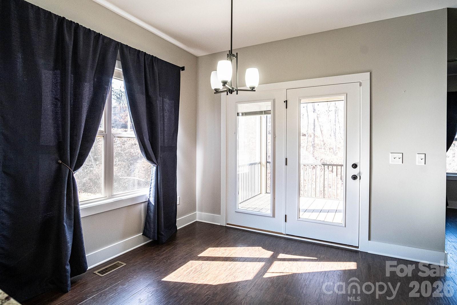 Creekside Village - Residential