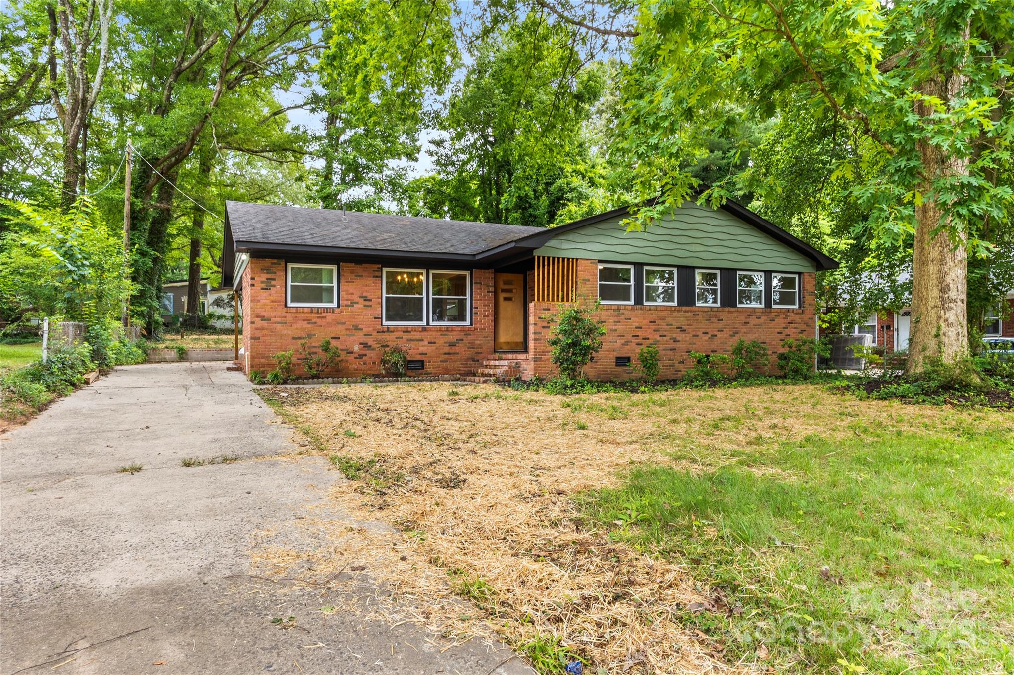 5320 Kildare Drive