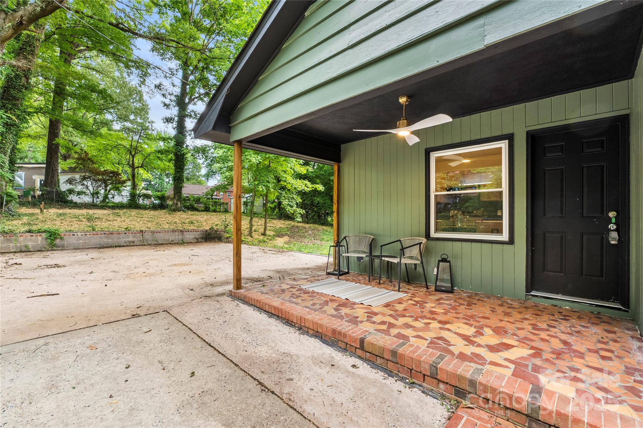 5320 Kildare Drive