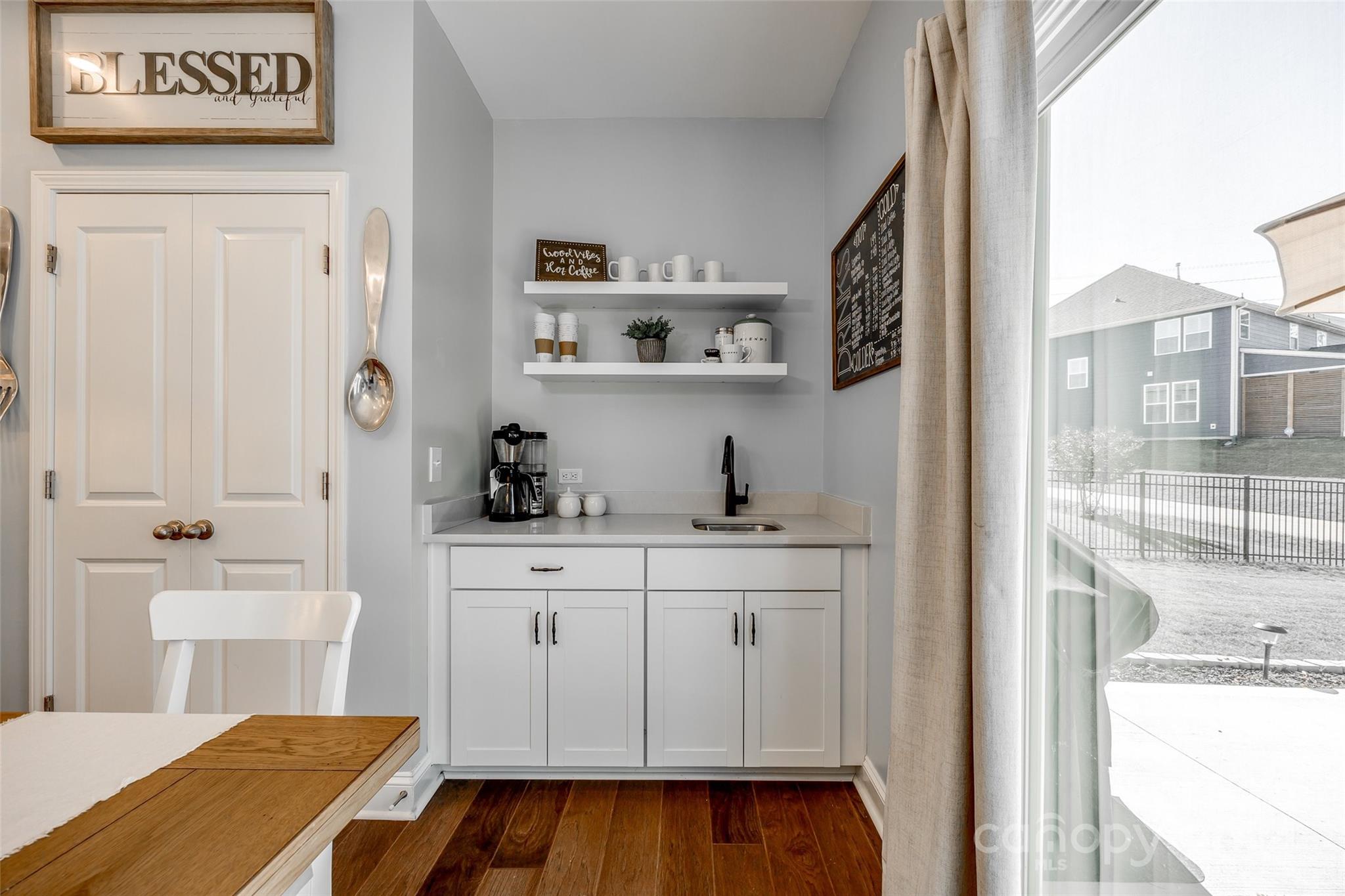 Paddlers Cove - Residential