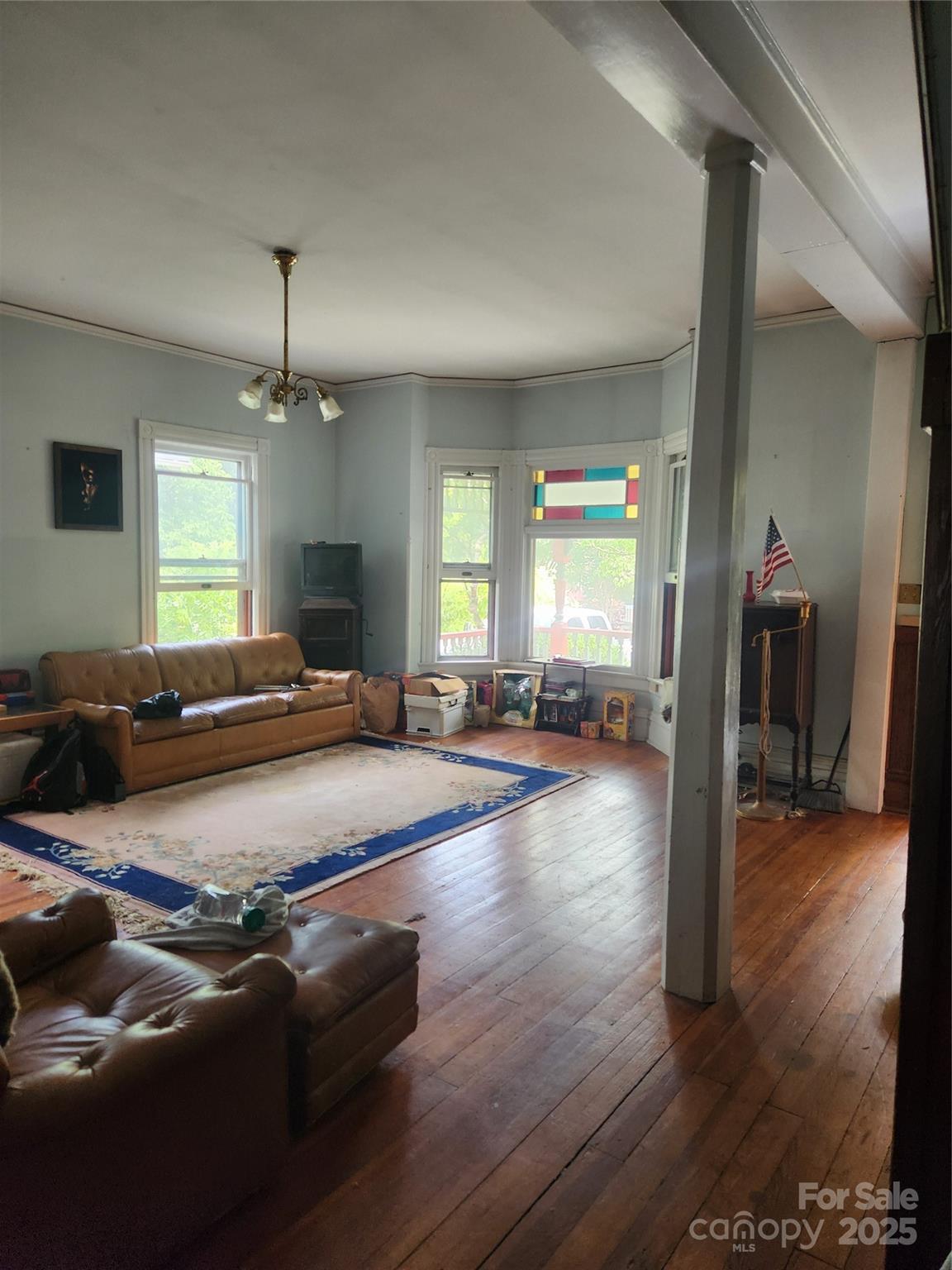 425 W Horah Street
