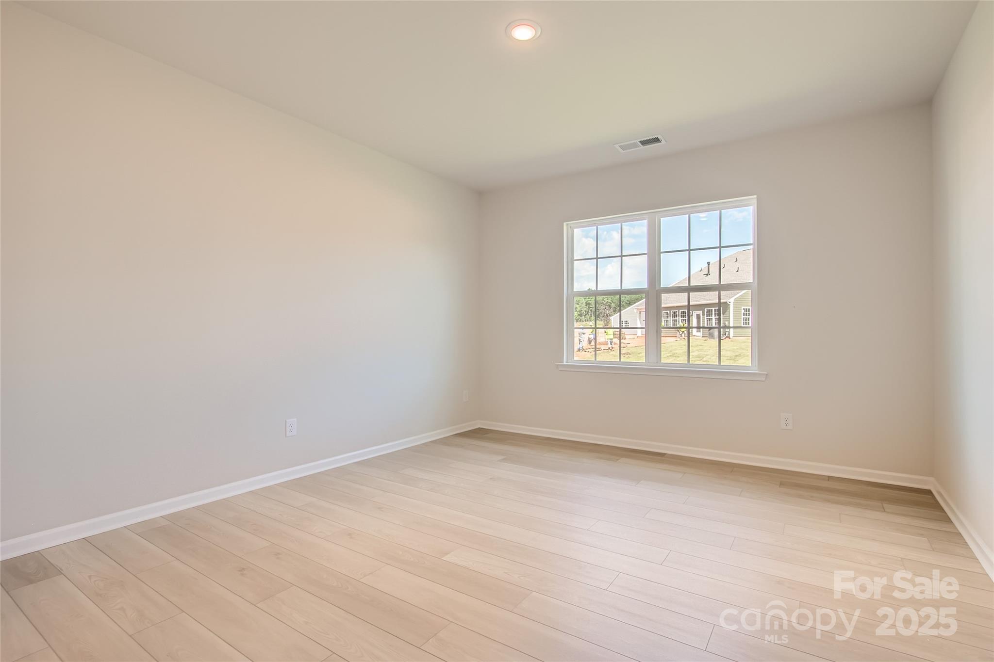 Roselyn - Residential