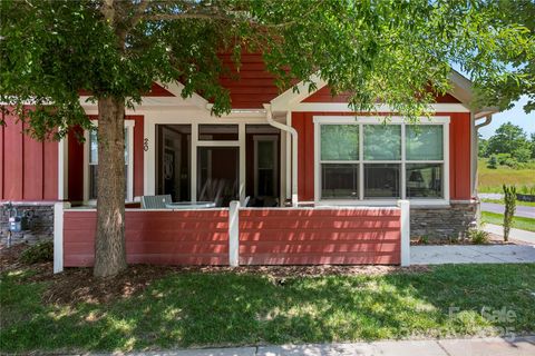 20 Brookstone Place Candler NC 28715