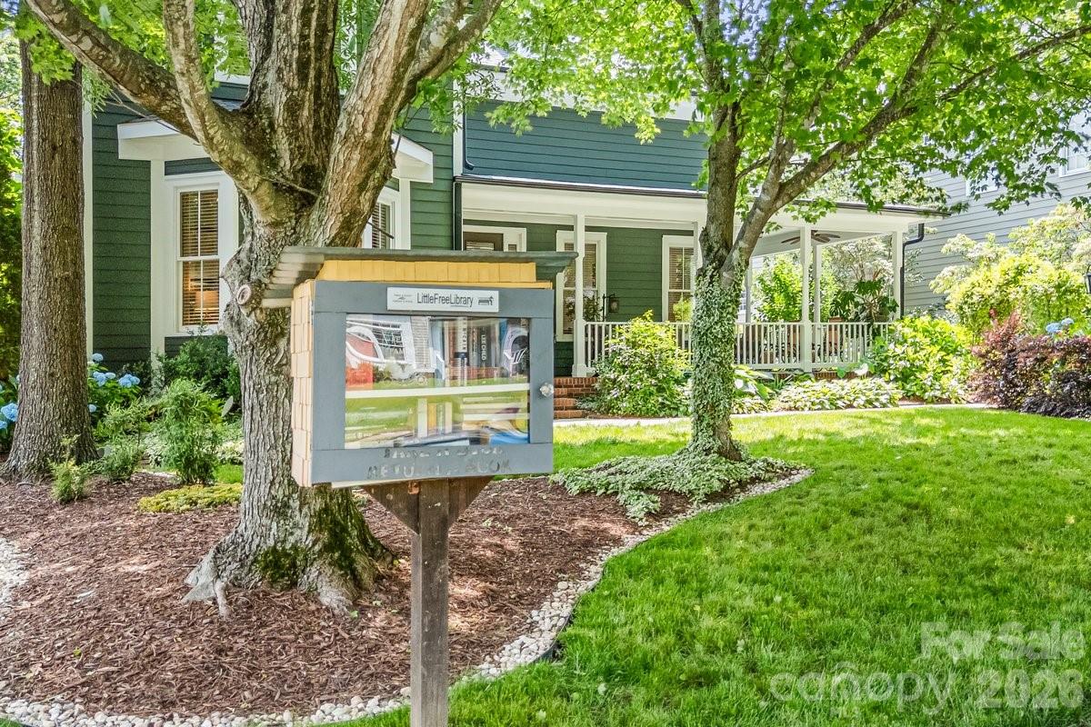 5022 Lady Fern Circle