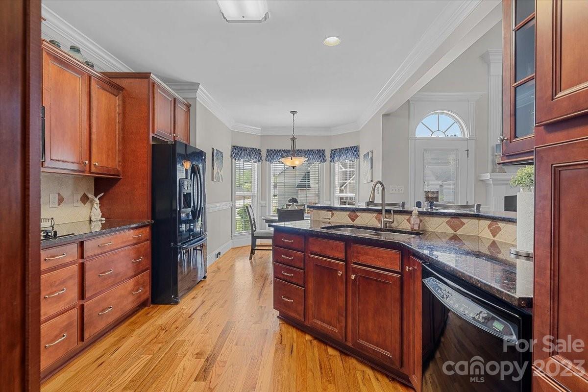 Seven Oaks - Residential