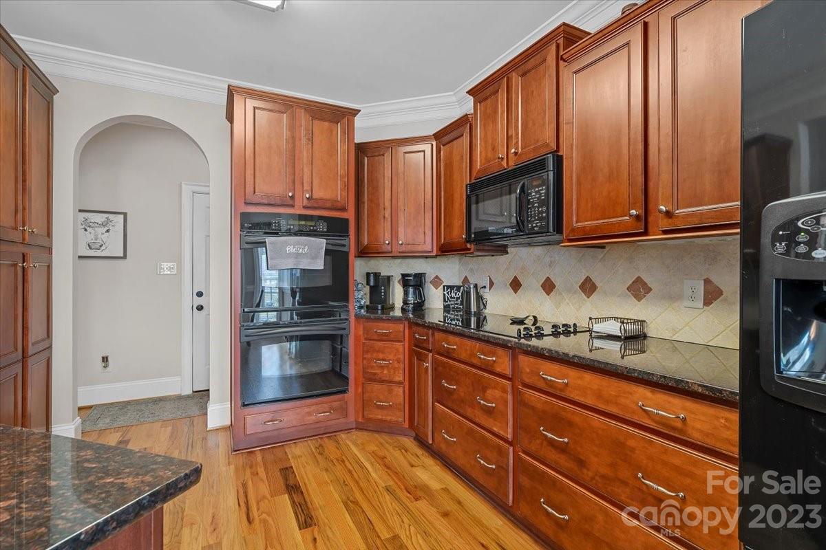 Seven Oaks - Residential