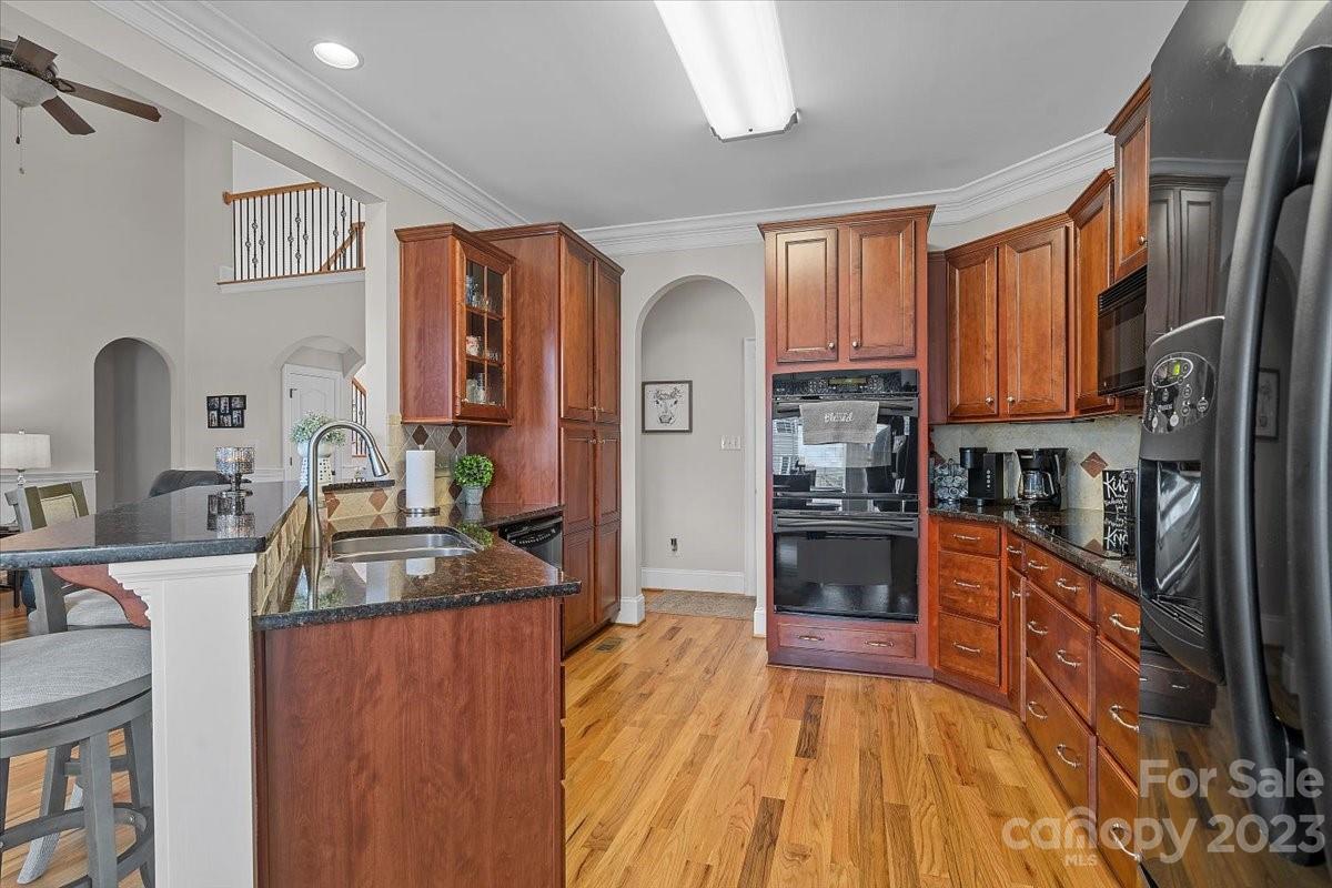 Seven Oaks - Residential