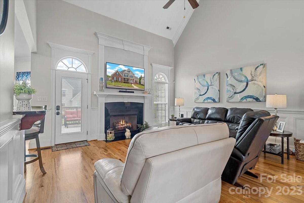 Seven Oaks - Residential