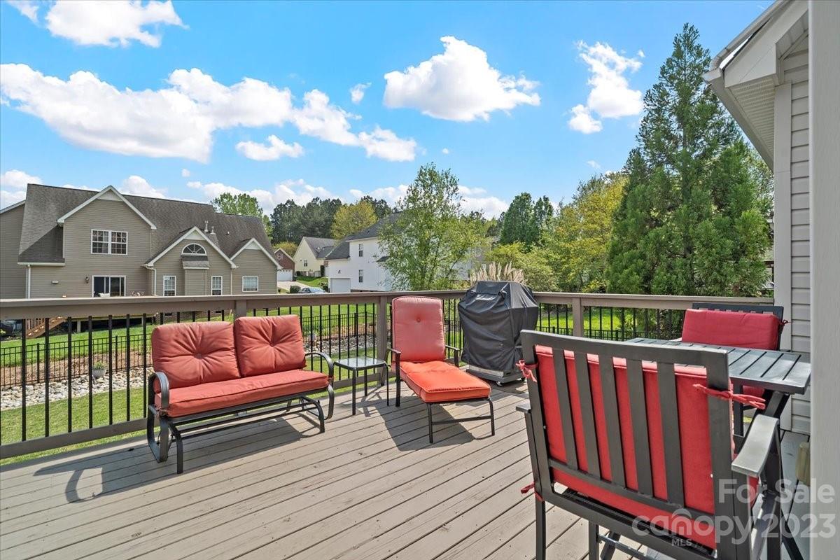 Seven Oaks - Residential