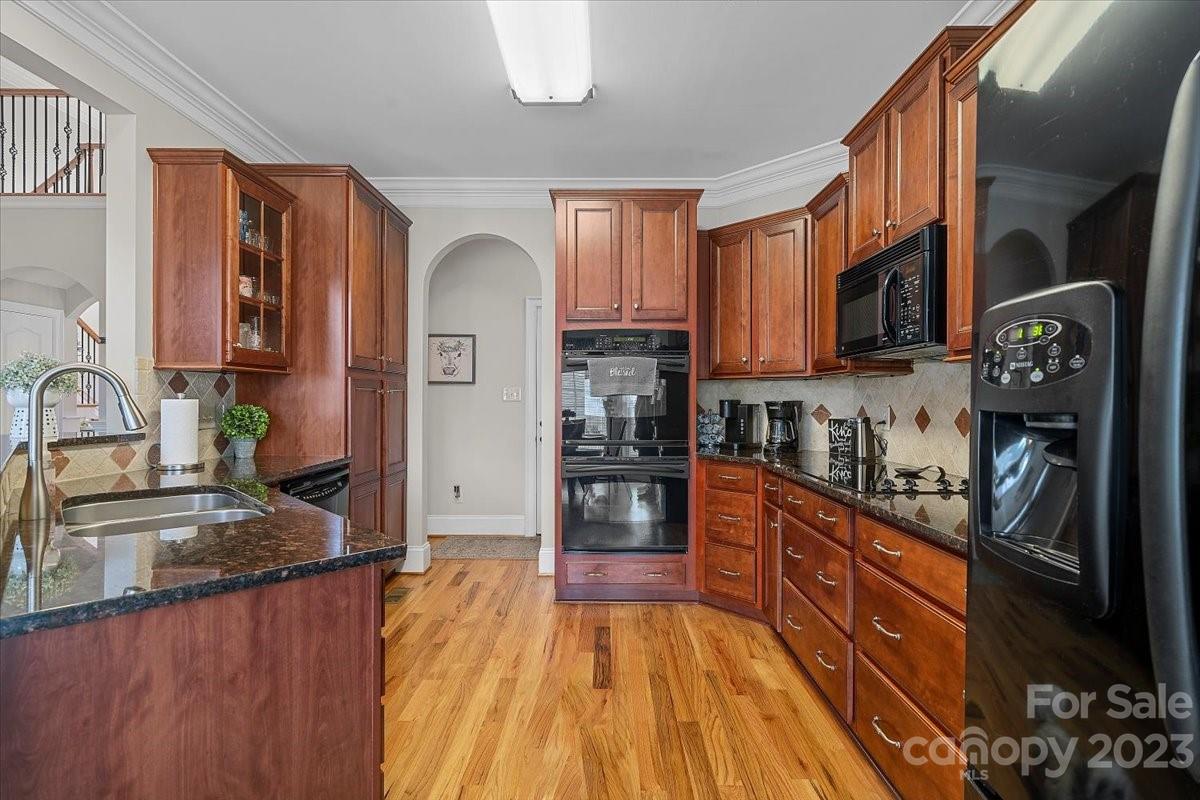 Seven Oaks - Residential