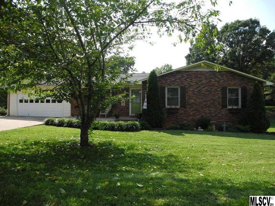 When you have a home this large, this much storage and a beautiful pool, well you won't need anything else! This home features over 2900 sq ft of living space and storage! Plenty of room to spread out, a full basement / den & additional bedroom space, two large storage bldgs, pool & all for a very affordable price. Many upgrades, remodels and everything looks great and ready for you to move in and unpack! Convenient to HWY 321 & Low County Taxes. Less than $60 a square foot! What a deal!