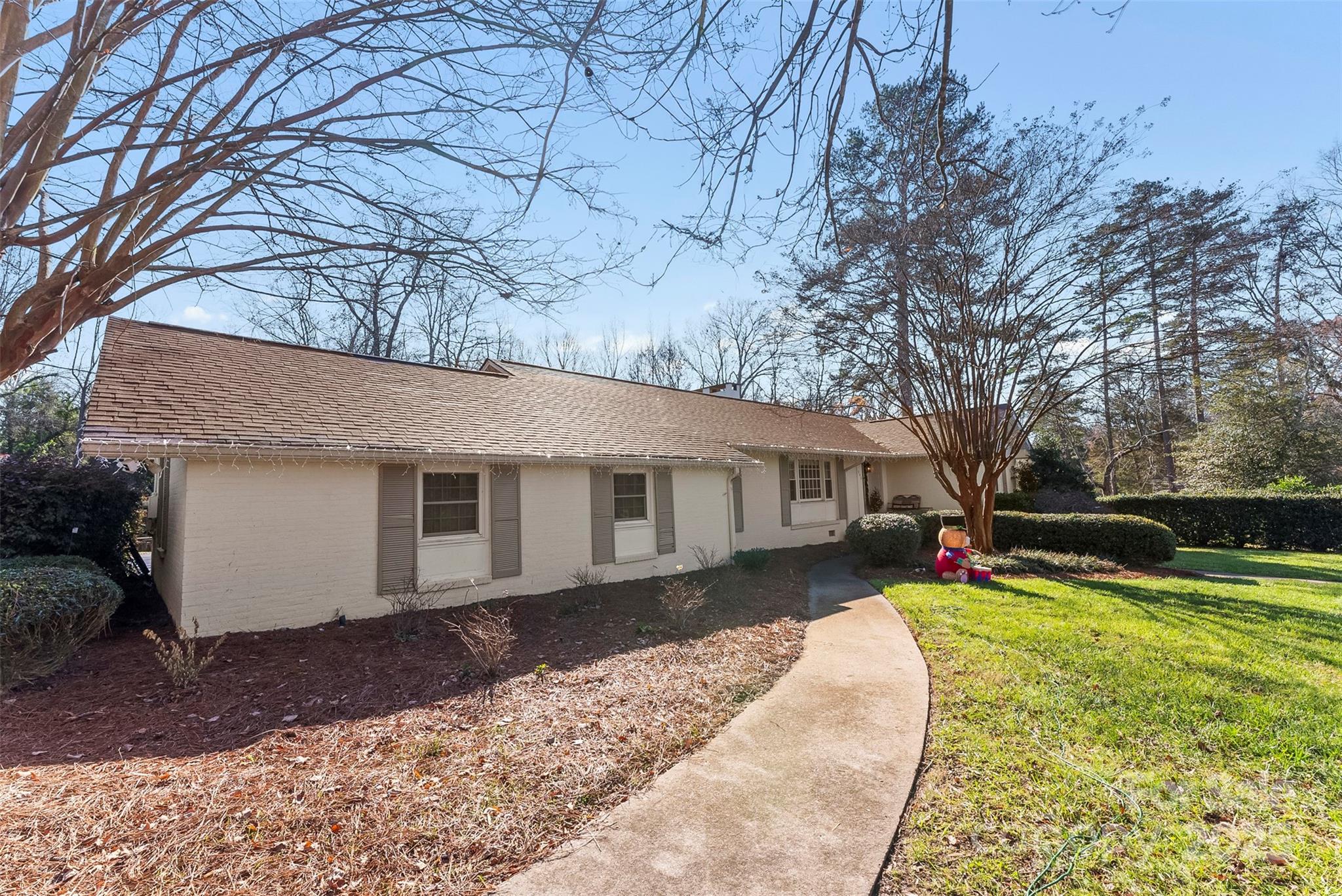 946 Scotch Drive