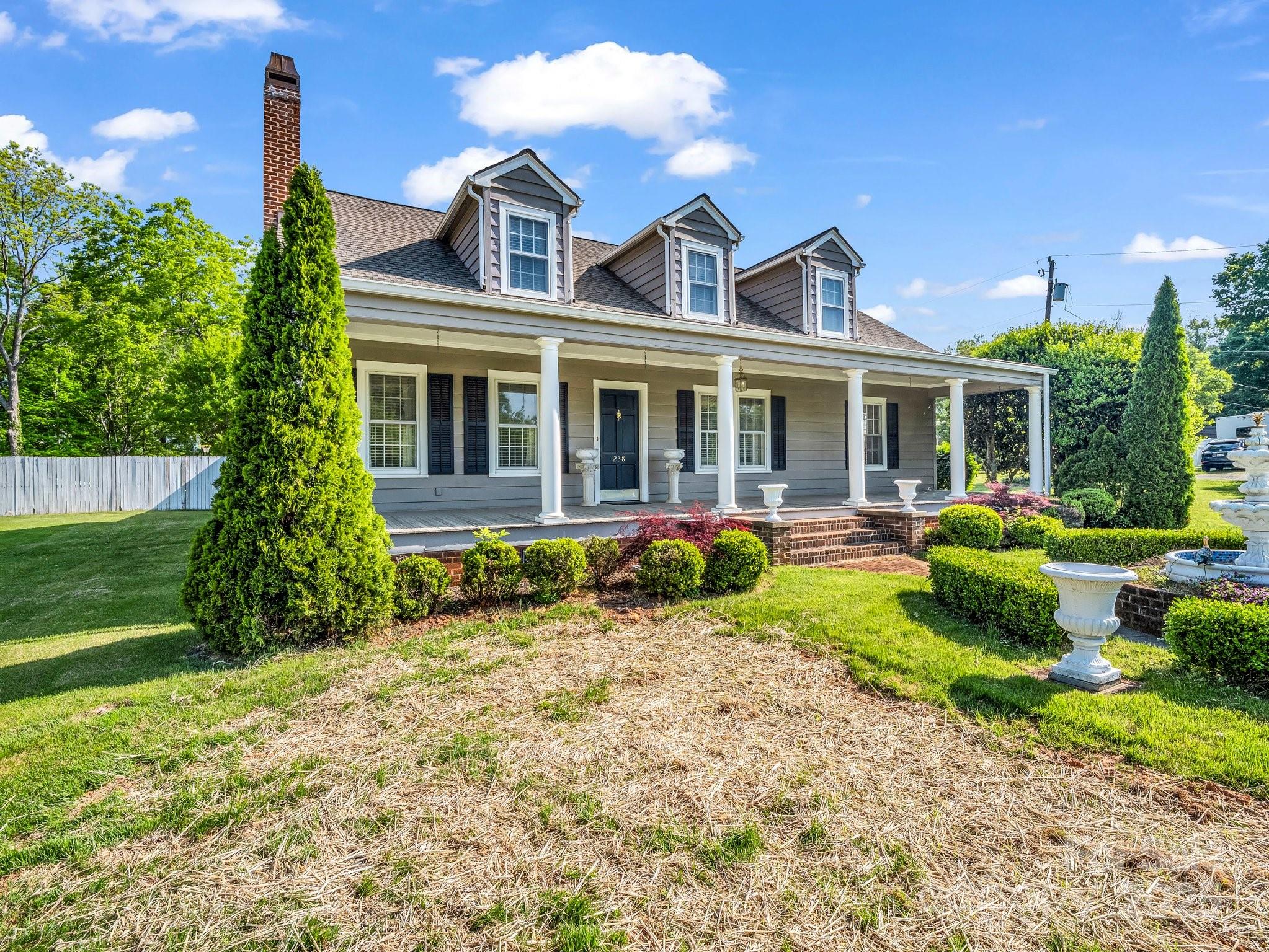 238 W Mountain Street