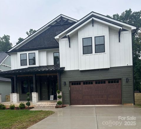 2412 Kingsbury Drive Charlotte NC 28205