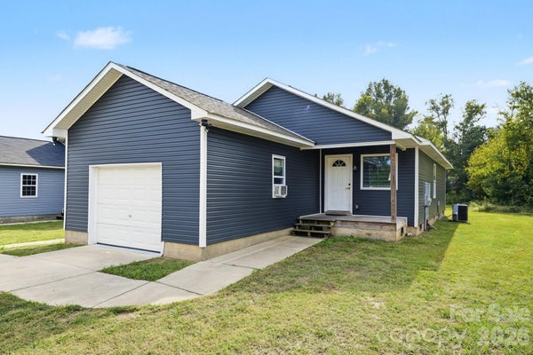 250 BOOKER WASHINGTON ST, ROCK HILL, SC 29730 - Image da9a91b088ba12d8596d607ef254e253/1061302823