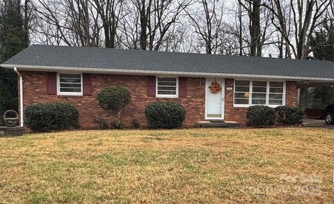 1922 30th Street NE Hickory NC 28601