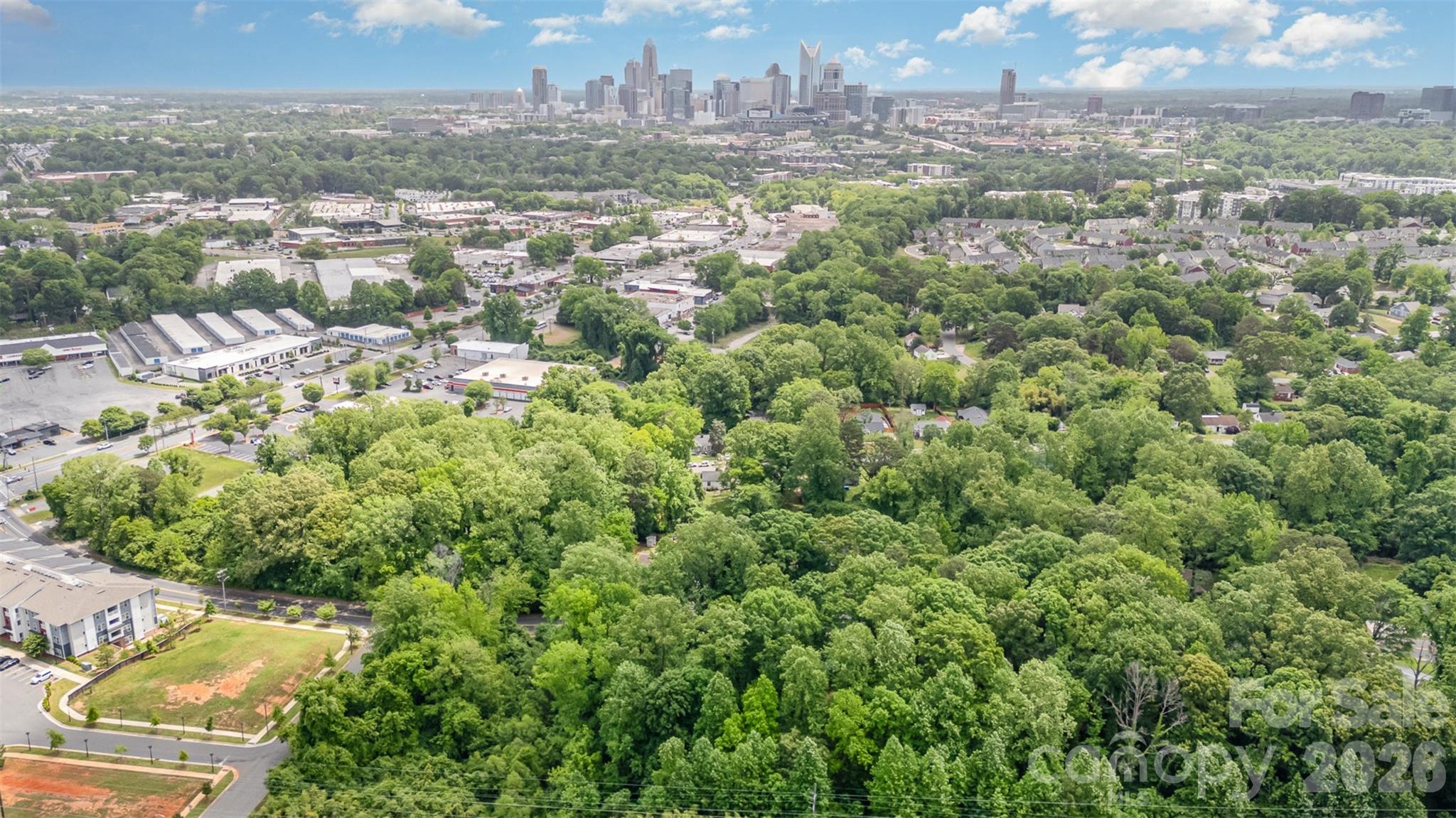 1808 Camp Greene Street