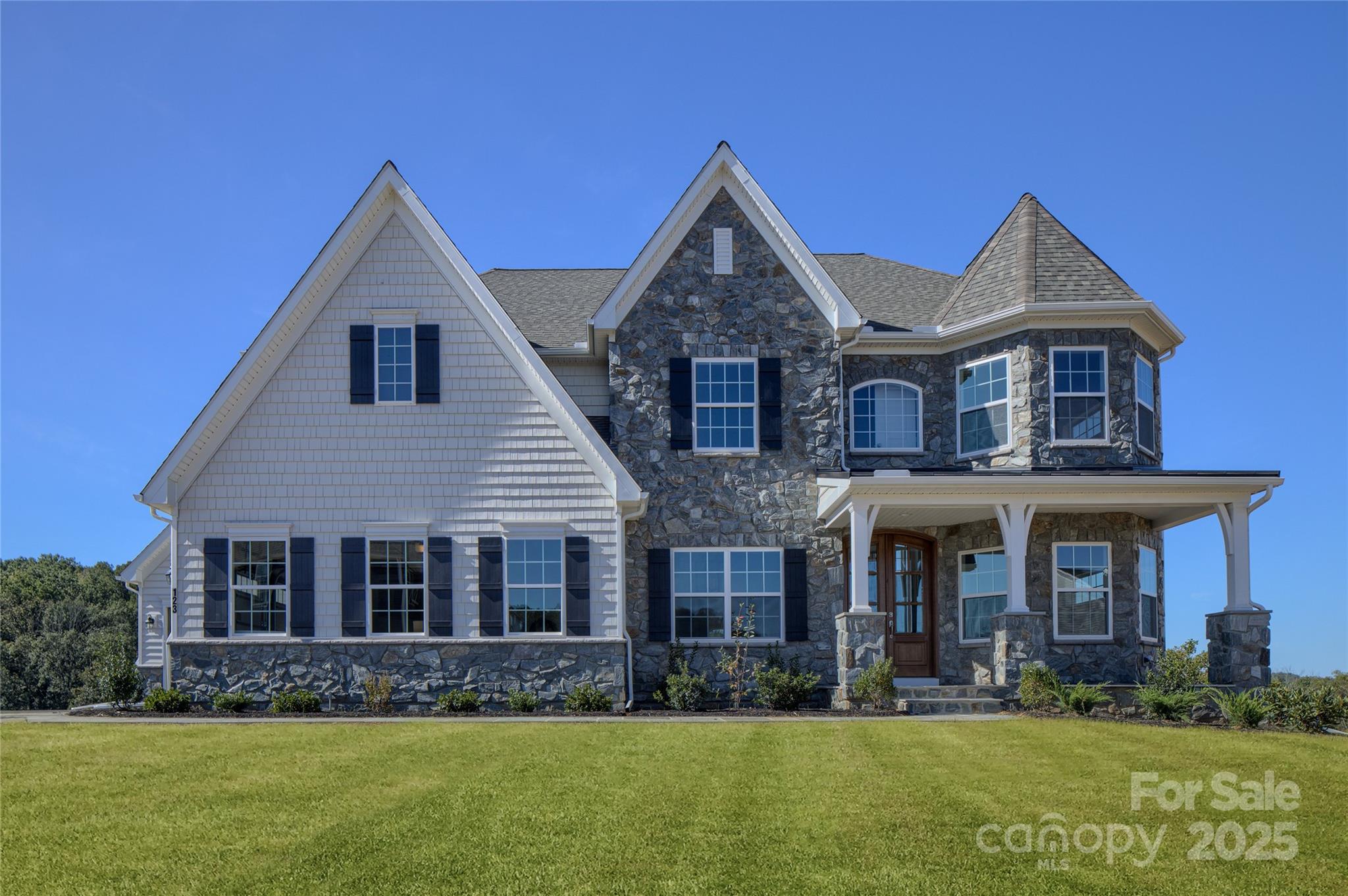 843 Lake Forest Drive Devonshire