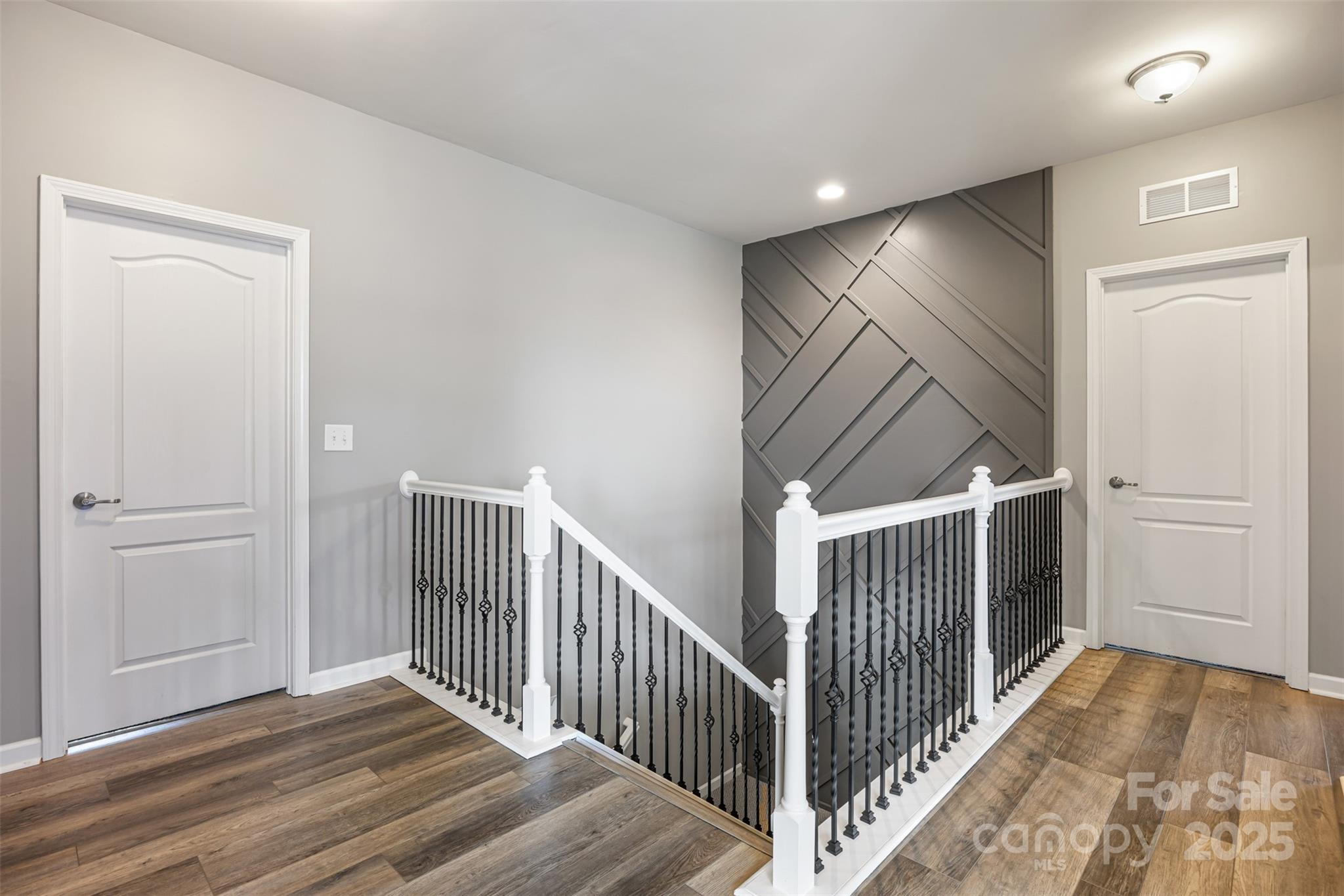 Hawks Creek - Residential