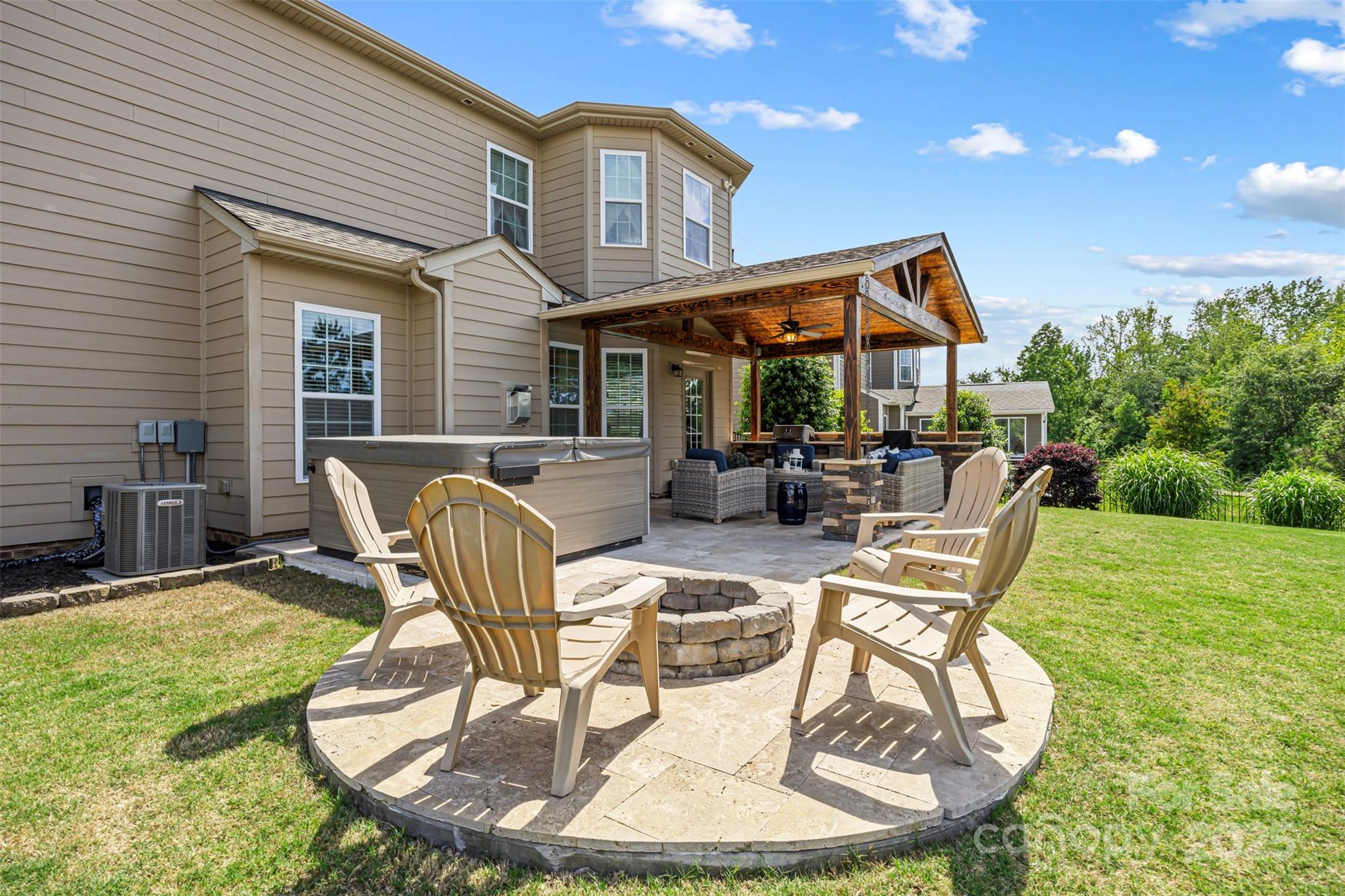 Hawks Creek - Residential