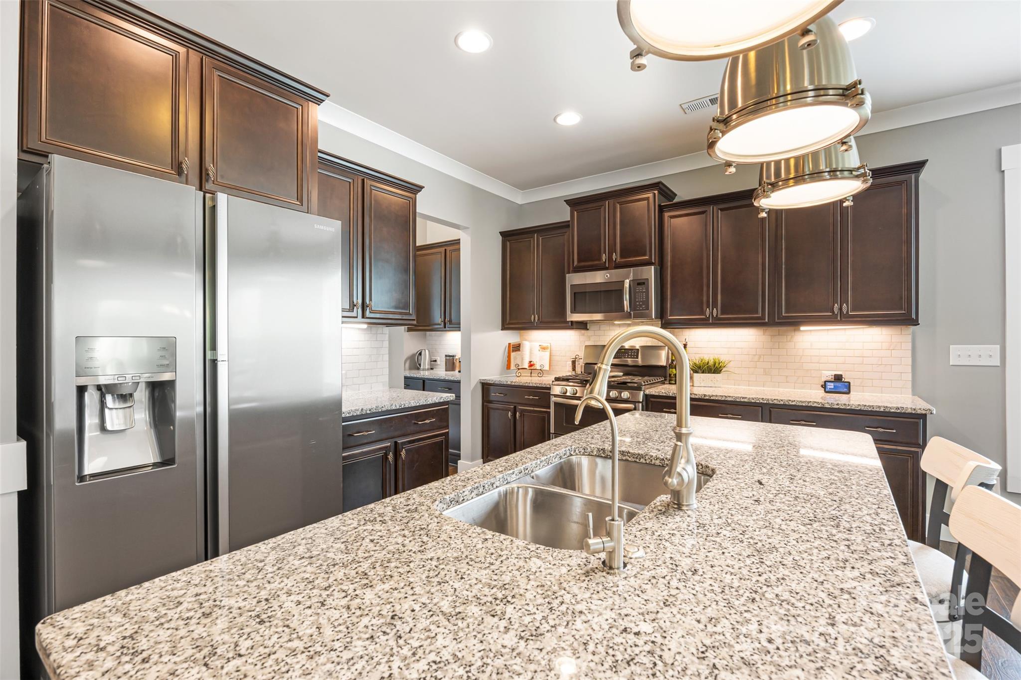 Hawks Creek - Residential