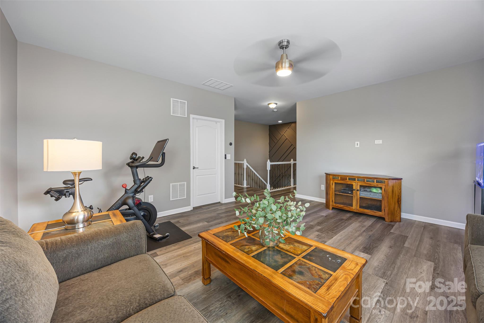 Hawks Creek - Residential