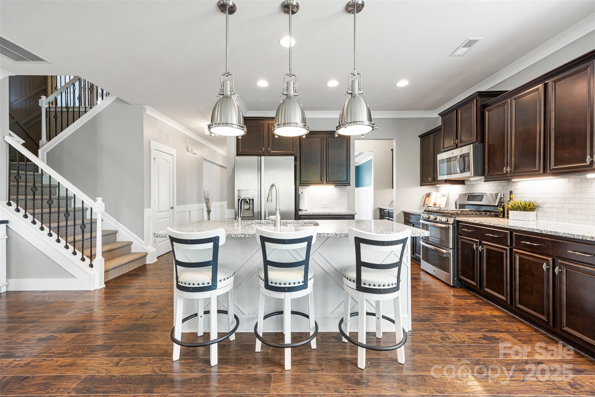 Hawks Creek - Residential