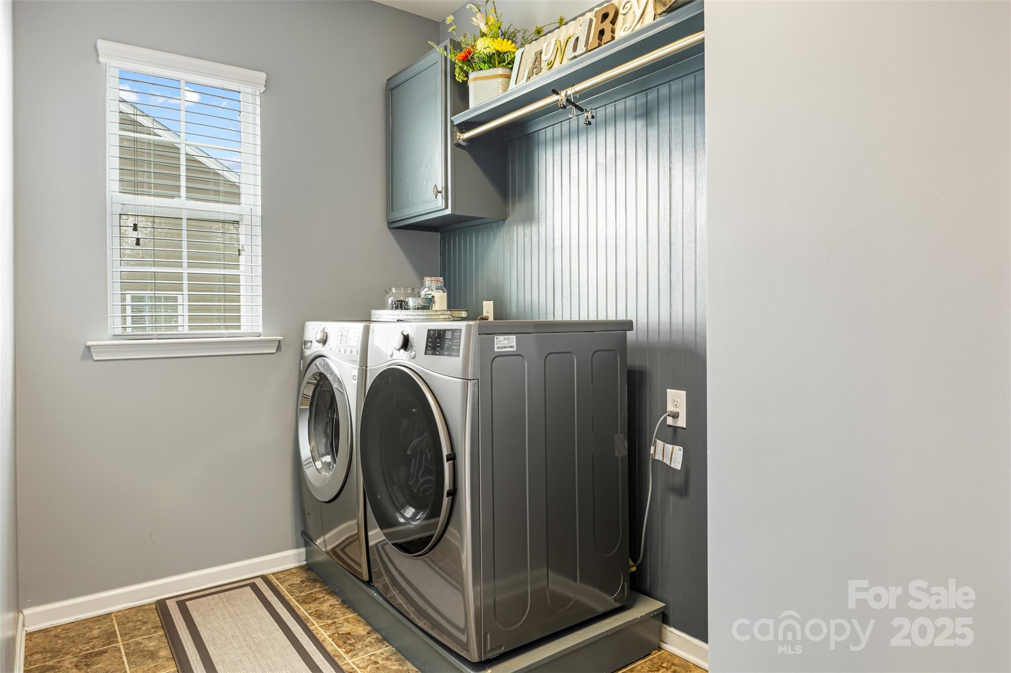 Hawks Creek - Residential