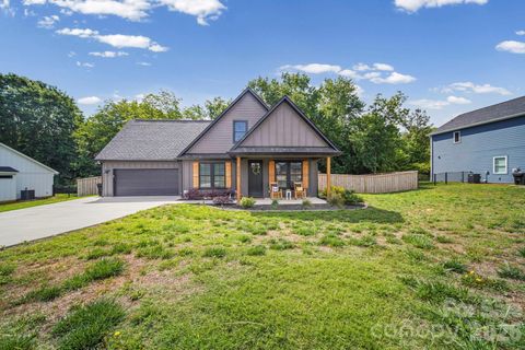 Photo of 27698 Taylor Lane, Albemarle, NC 28001 (MLS # 4382377)