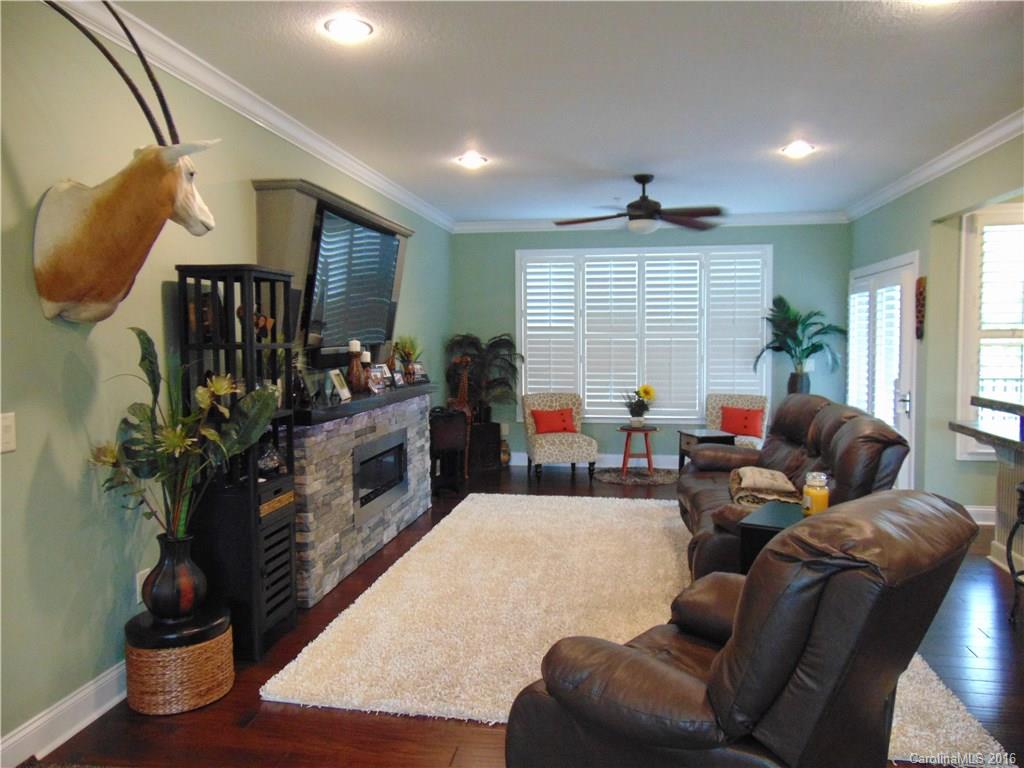 Sunset Pointe - Residential