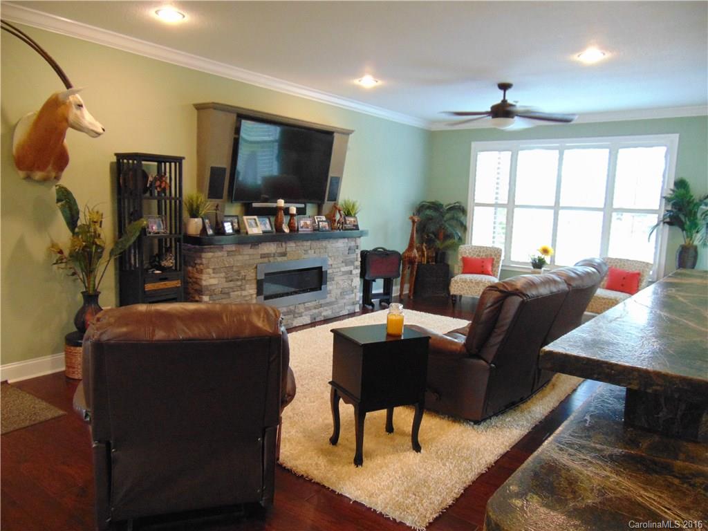 Sunset Pointe - Residential