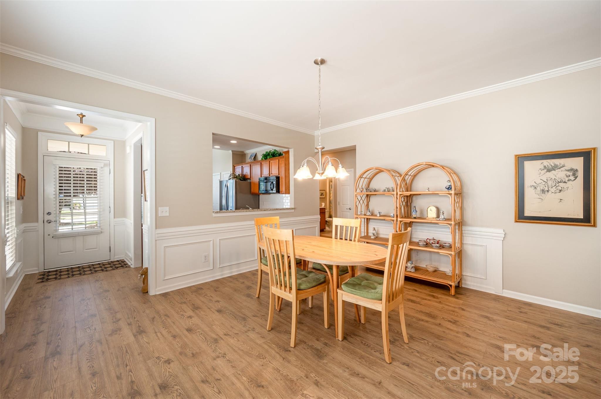 7406 Carolina Jessamine Court