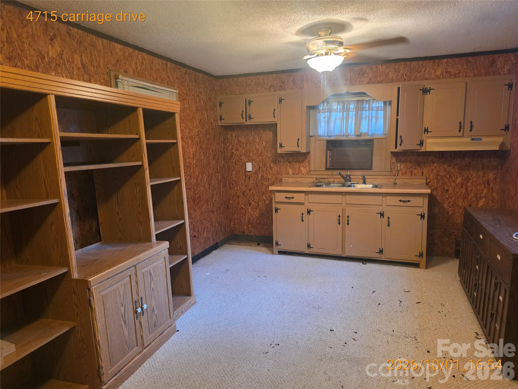 4715 Carriage Drive Circle
