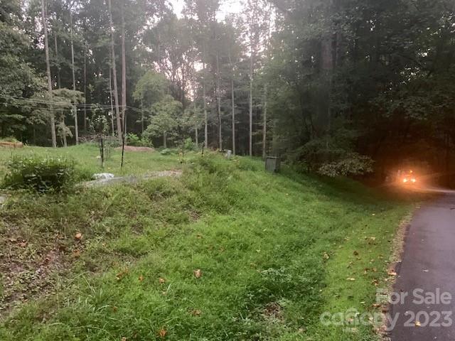 (0.86ac) LAKEMONT Drive