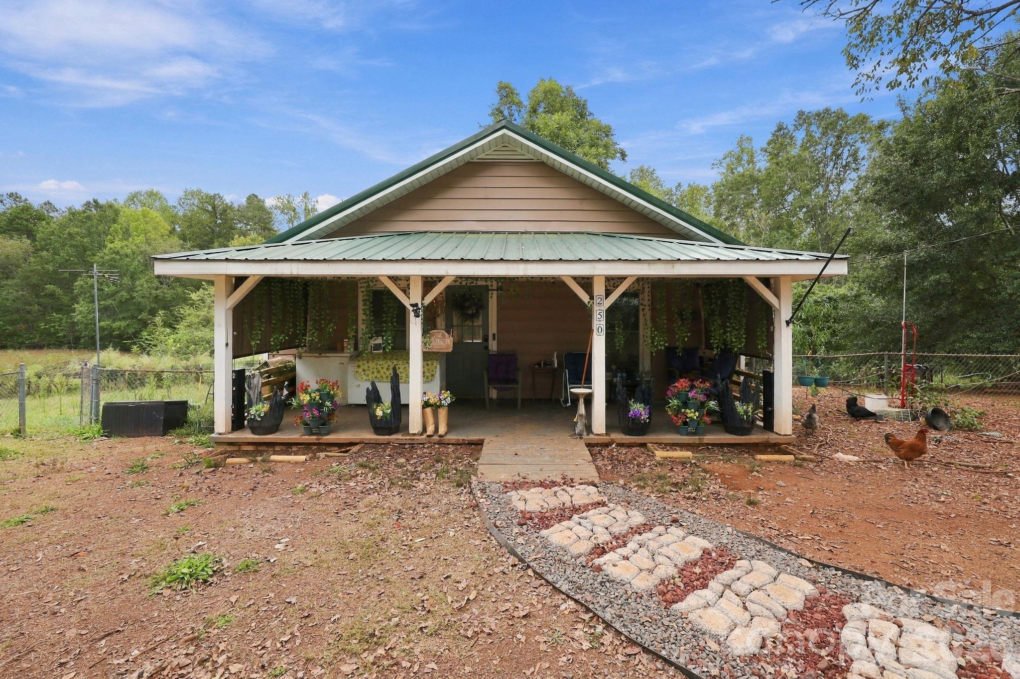 250 Circus Trail