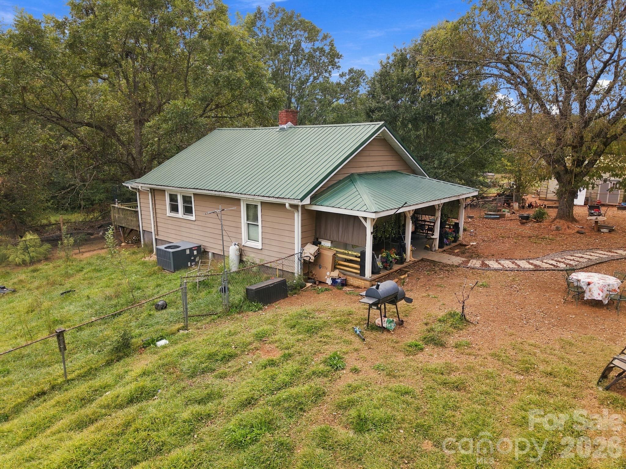 250 Circus Trail