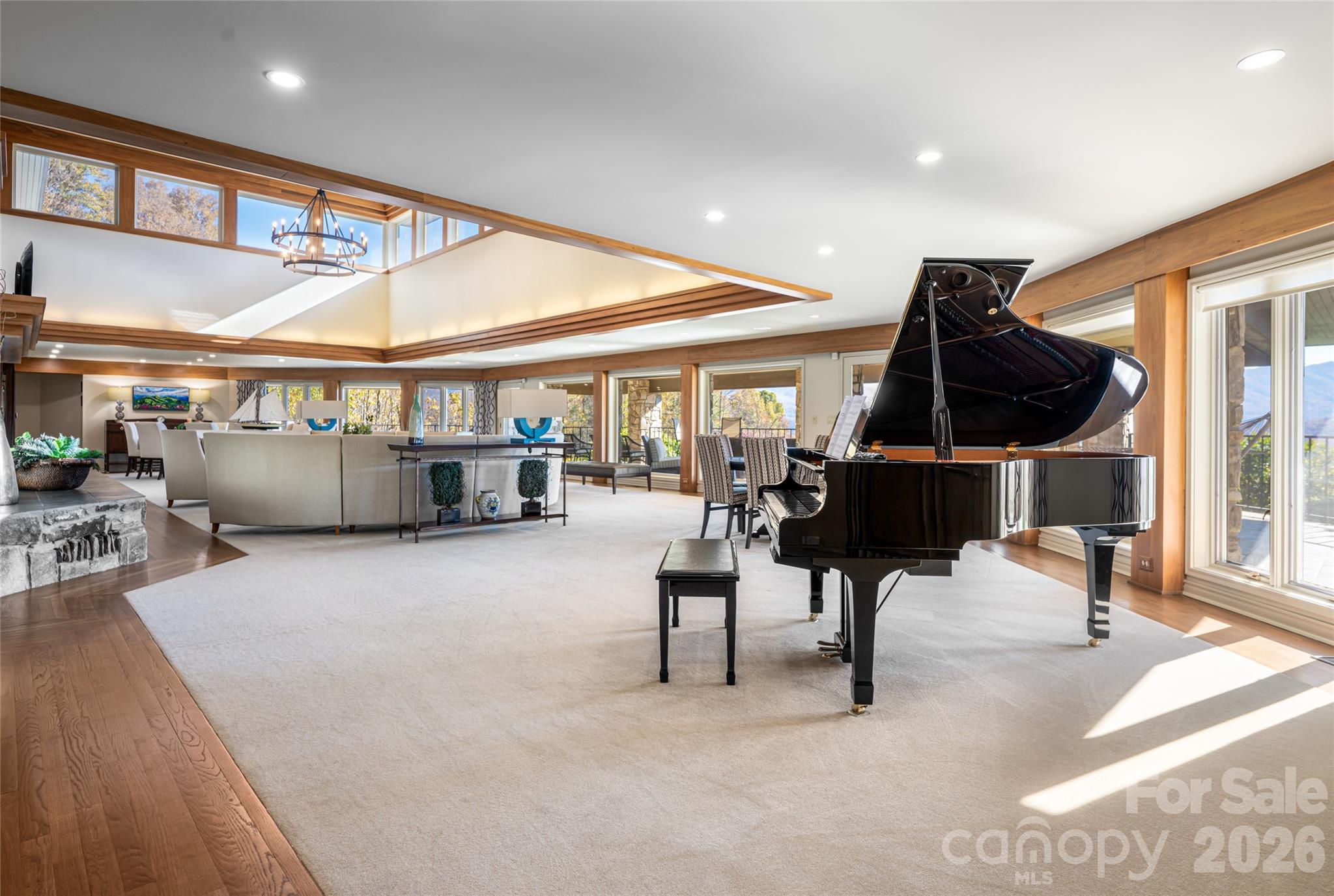 Laurel Ridge Country Club - Residential