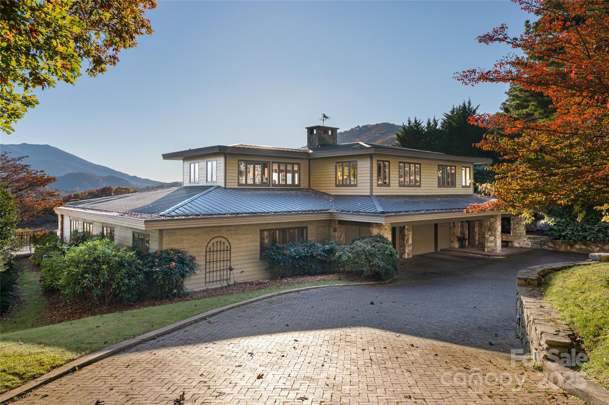 Laurel Ridge Country Club - Residential