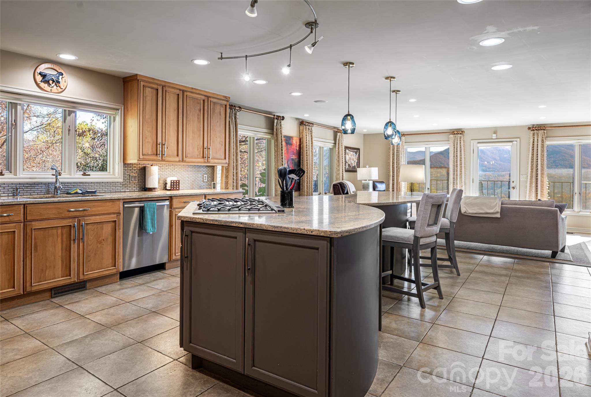 Laurel Ridge Country Club - Residential