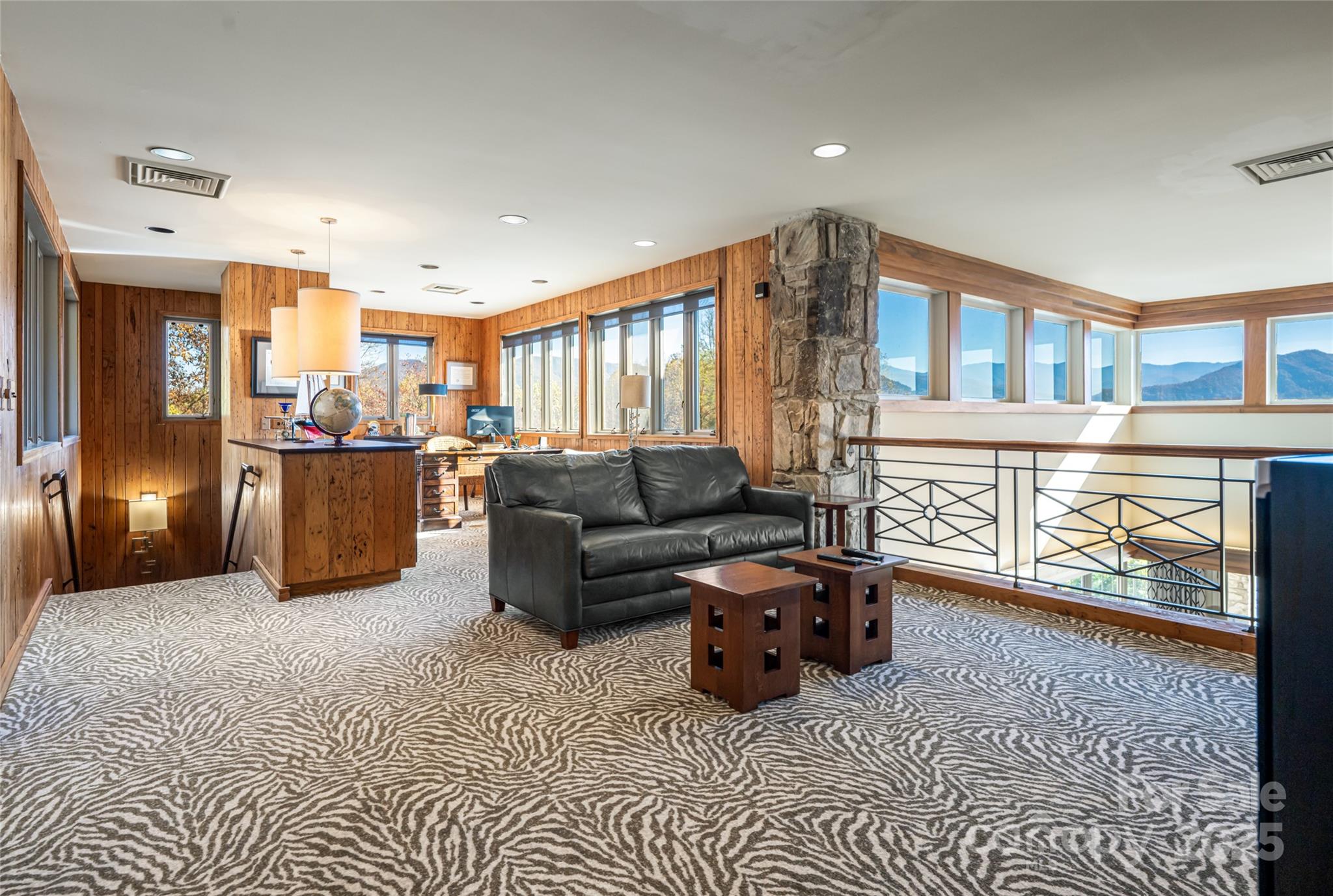 Laurel Ridge Country Club - Residential