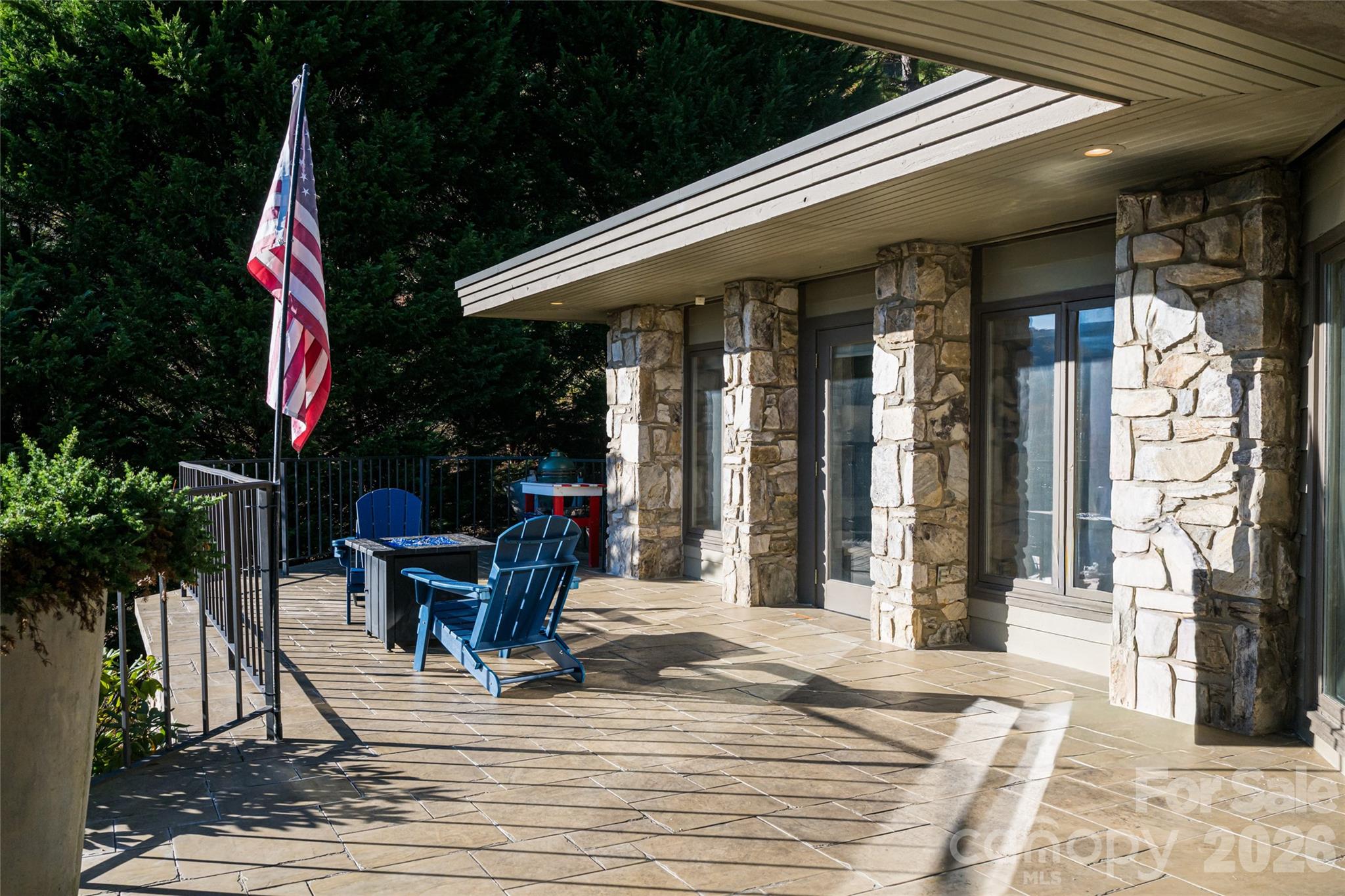 Laurel Ridge Country Club - Residential
