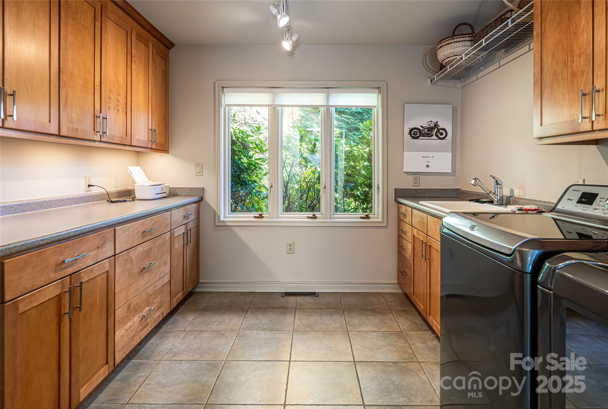 Laurel Ridge Country Club - Residential