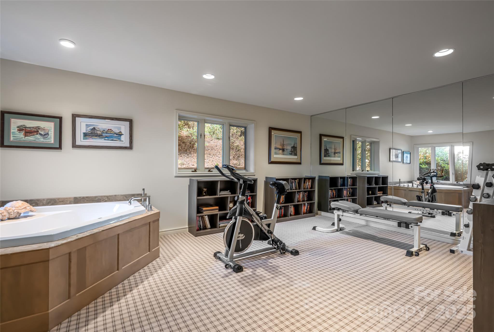 Laurel Ridge Country Club - Residential