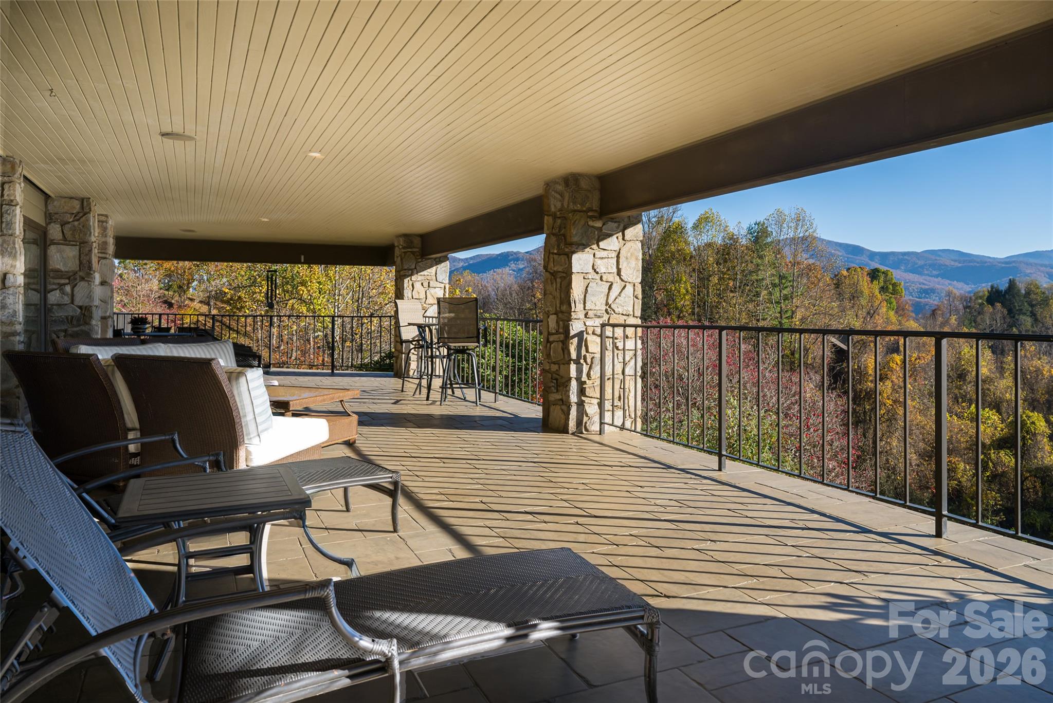 Laurel Ridge Country Club - Residential