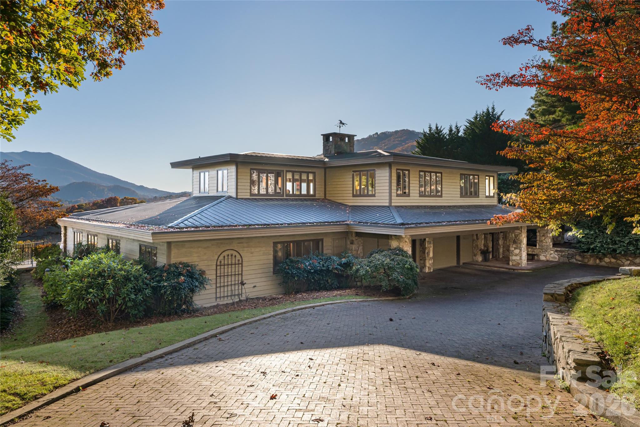 Laurel Ridge Country Club - Residential