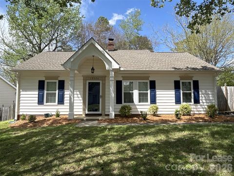 Photo of 12326 Agate Lane, Pineville, NC 28134 (MLS # 4396023)