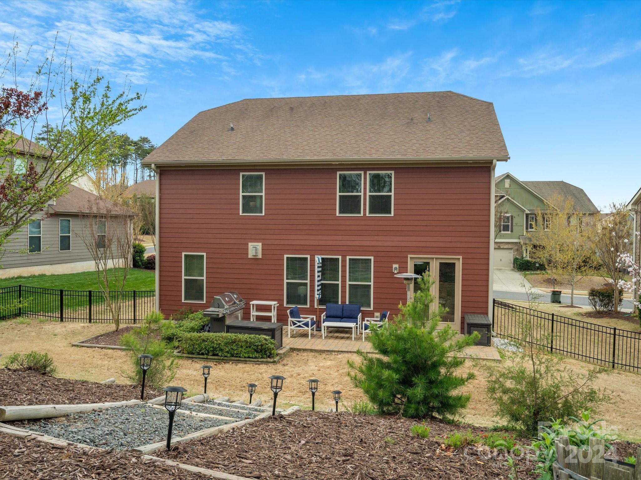 Lake Ridge - Residential