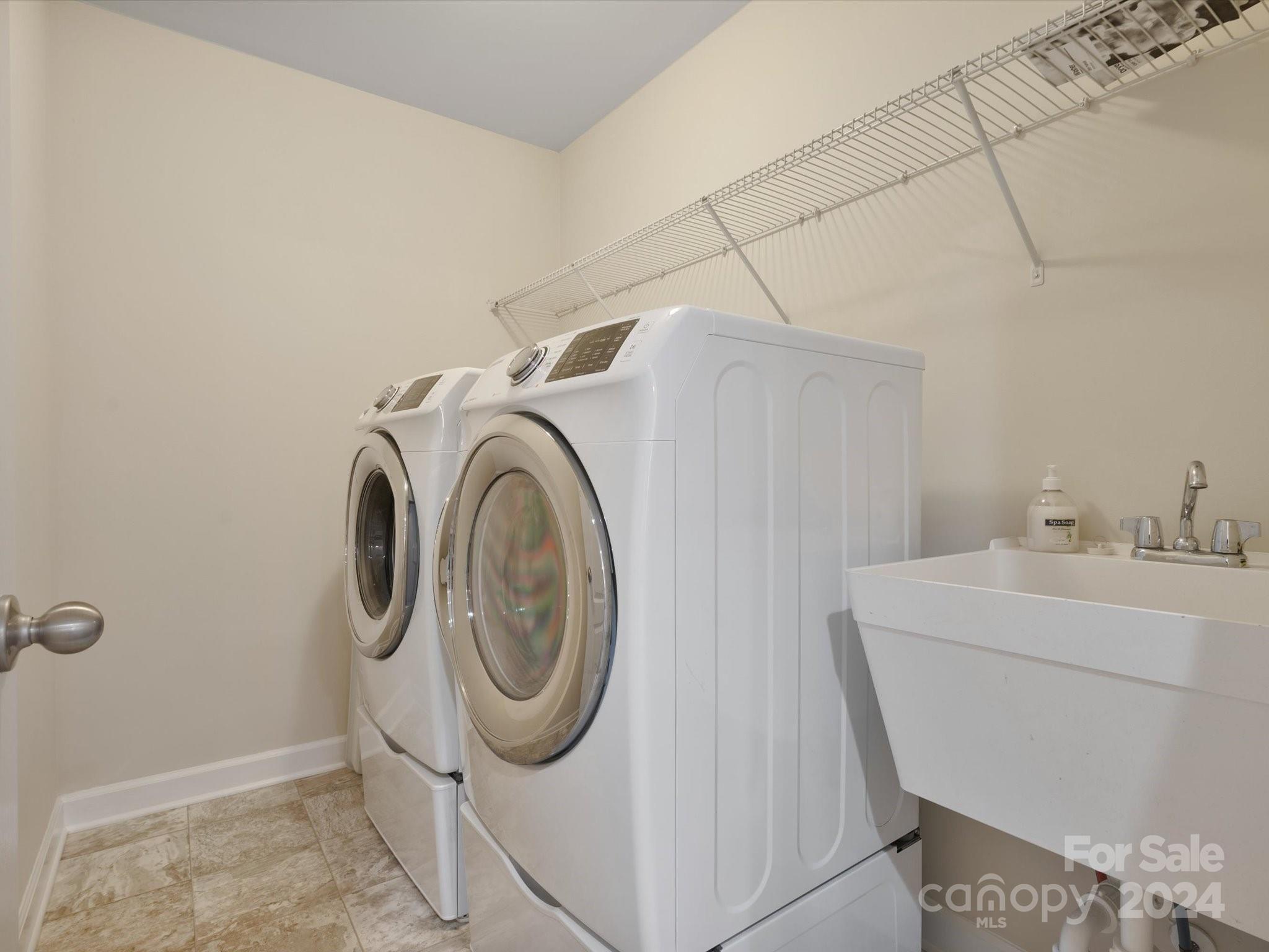 Lake Ridge - Residential